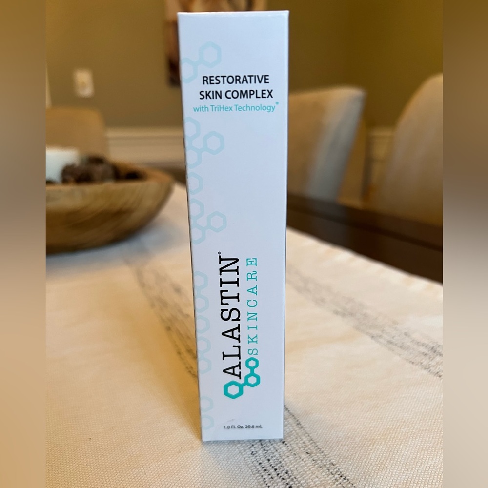Alastin Skincare Restorative Skin Complex with TriHex Technology